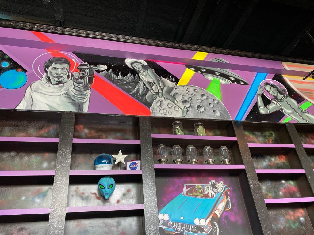 Commercial mural by Blanco Art