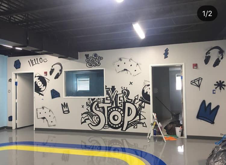 Commercial mural by Blanco Art